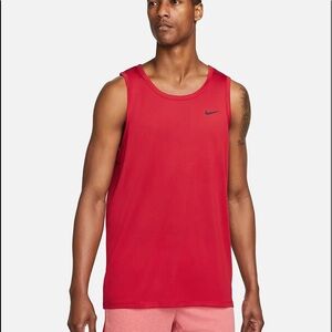 Nike Men's Dri-Fit Legend Sleeveless logo Top!